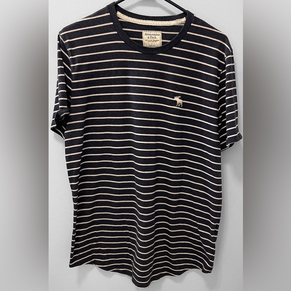 Abercrombie & Fitch Mens Tshirt. Size Large